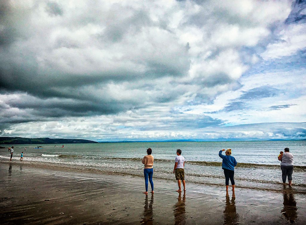 Watching the paddle-boarders - Aug 2020