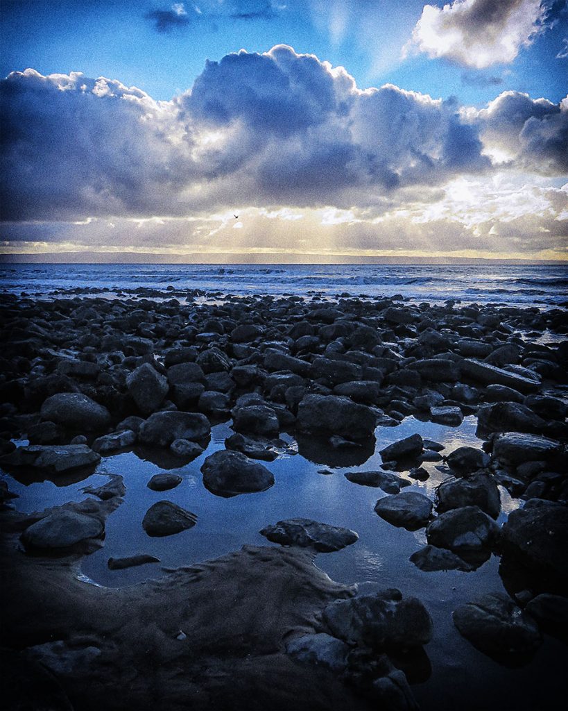 Rays and rocks.